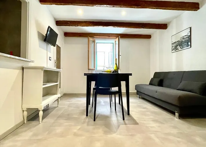 Gilbert 36 Апартаменты Альгеро